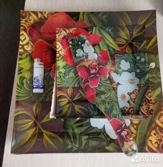 Большая тортница и 6 тарелок к ней