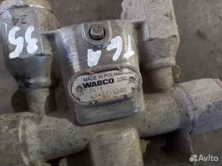 Кран защитный 4-х контурный MAN