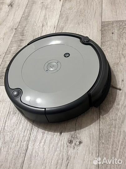 Робот пылесос iRobot Roomba 698