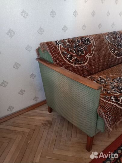 Диван-книжка