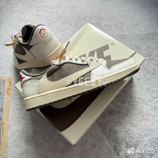 Travis Scott Nike Air Jordan 1 Low Reverse Mocha