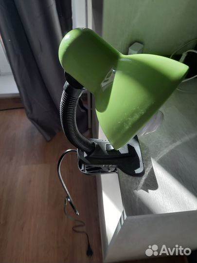 Лампа настольная