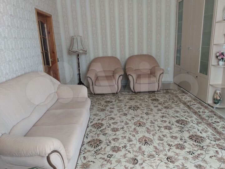 2-к. квартира, 70 м², 1/2 эт.