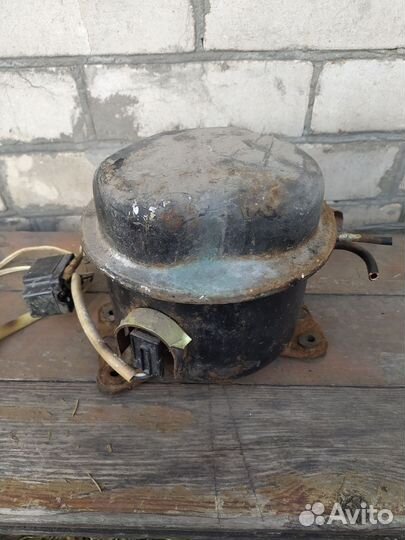 Компрессор от холодильника бу