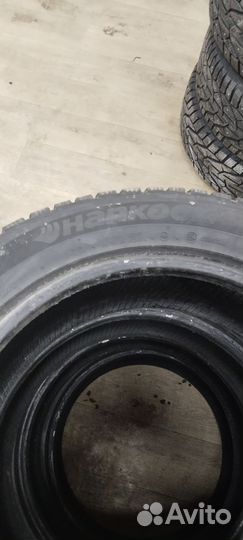 Hankook Winter I'Pike 215/55 R17 98T