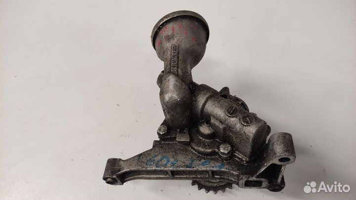 Насос масляный Mercedes W124 E