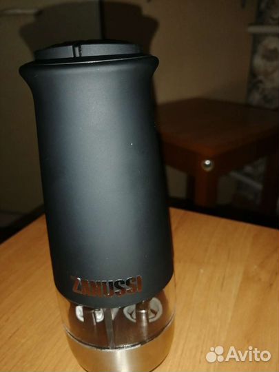 Электромельница zanussi