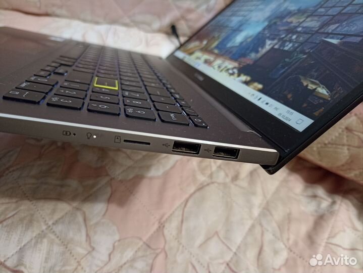 Ноутбук Asus Vivobook S15 S533E