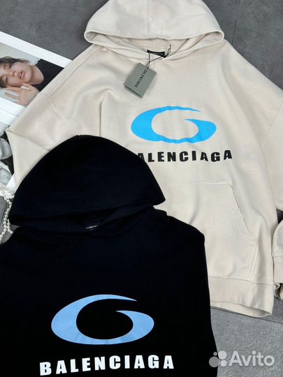 Худи оверсайз Balenciaga