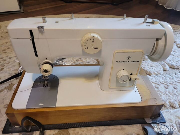 Швейная машина Чайка 132м