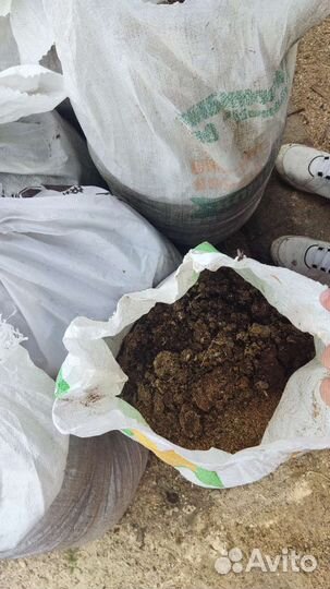 Куриный помет в мешках