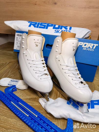 Коньки Risport RF3 PRO (255) + Coronation Ace