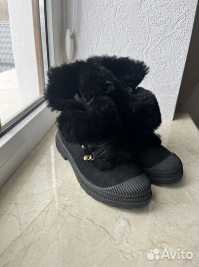 Ботинки Ugg