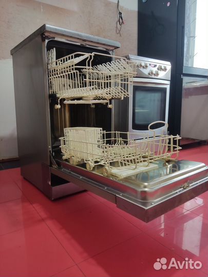 Продам посудомоечную машину б/у