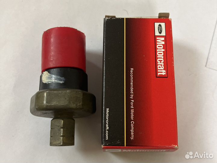 Датчик давления кондиционера Ford Taurus