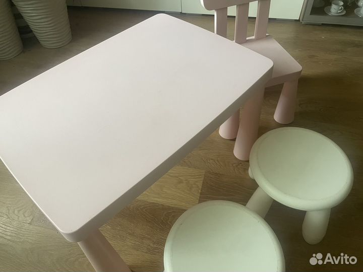 Стол и стулья IKEA маммут
