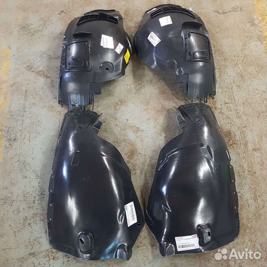 Подкрылки передние в сборе Opel Astra H