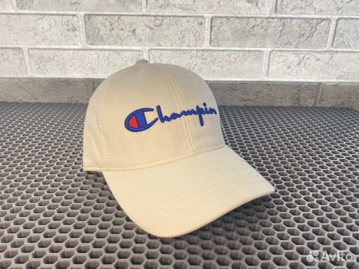 Кепка белая Champion