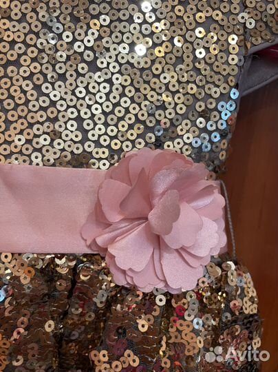 Нарядное платье доя девочки 98