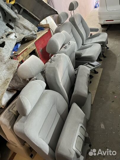 Honda elysion сидение