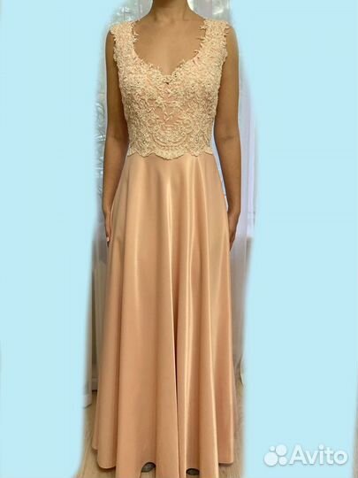 Вечернее платье