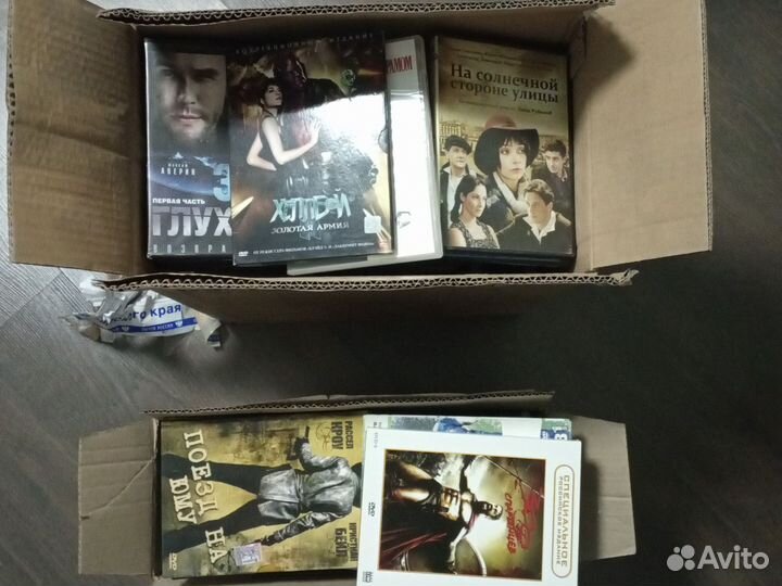 Фильмы на двд дисках около 100 штук