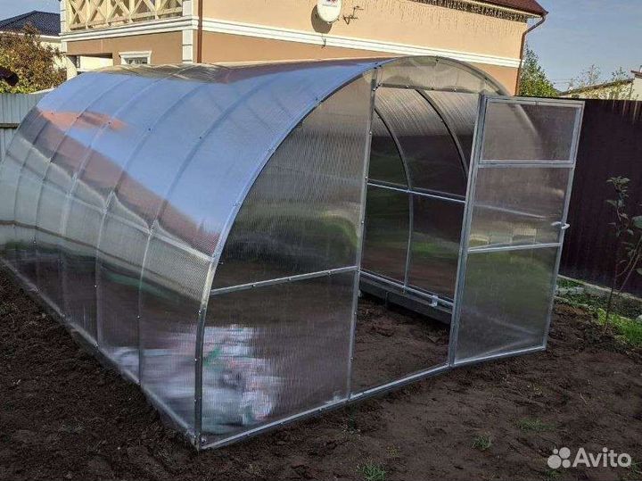 Теплица усиленная из поликарбоната