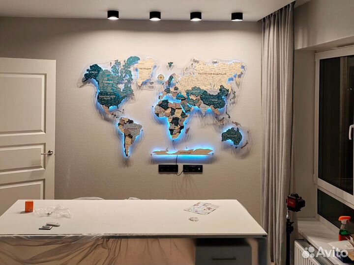 Карта мира из дерева с подсветкой, Борнео