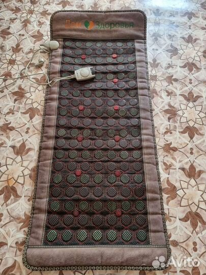 Турмалиново-нефритовый тепловой ковер с фотонами