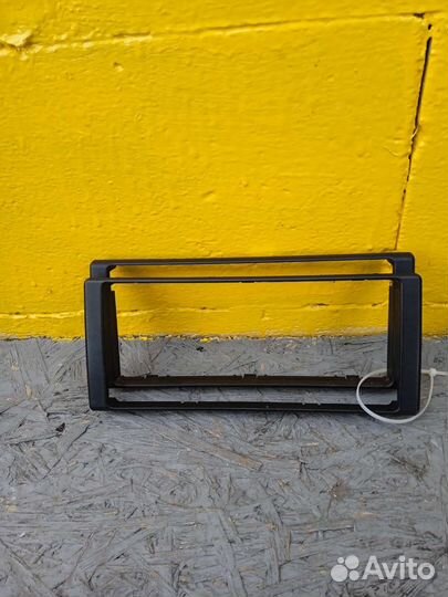 Бмв е39 рамка монитор широкий