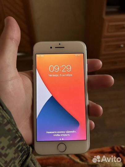iPhone 8, 64 ГБ