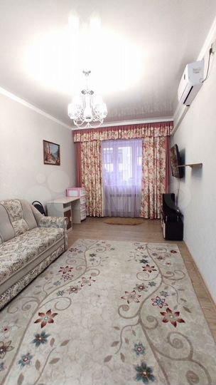 2-к. квартира, 53 м², 1/5 эт.