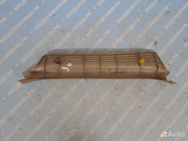 Накладка задняя левая бежевая Land Cruiser 100