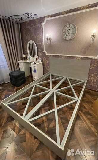 Парящие кровати в наличии