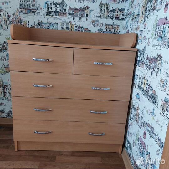 Столик комод