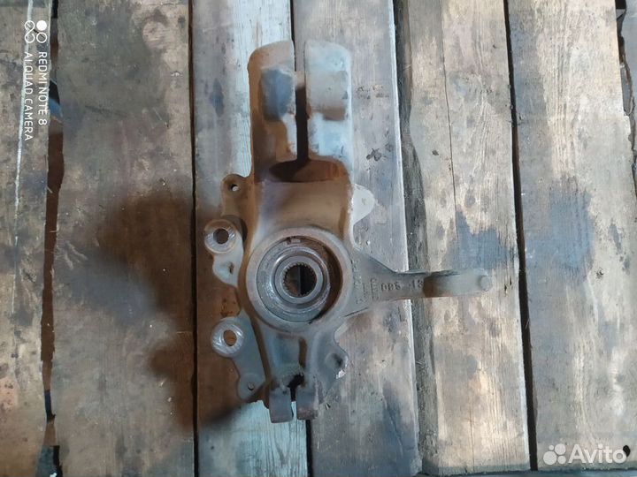 Кулак поворотный правый Ford Focus 3