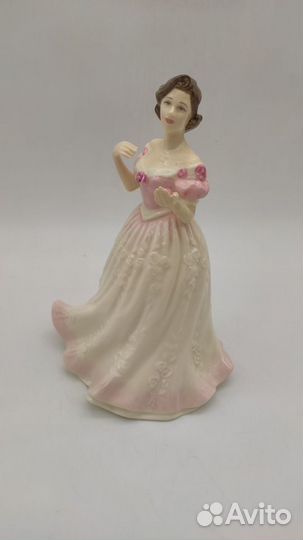 Статуэтка Фигурка Royal Doulton charity высота 22