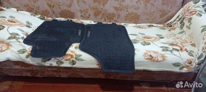 Автомобильные коврики резиновые