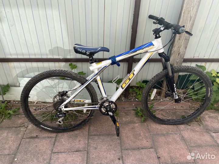 Велосипед gt avalanche 3.0(m)