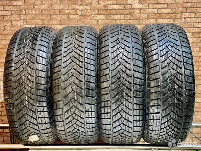 Goodyear UltraGrip Ice 285/60 R18 116T