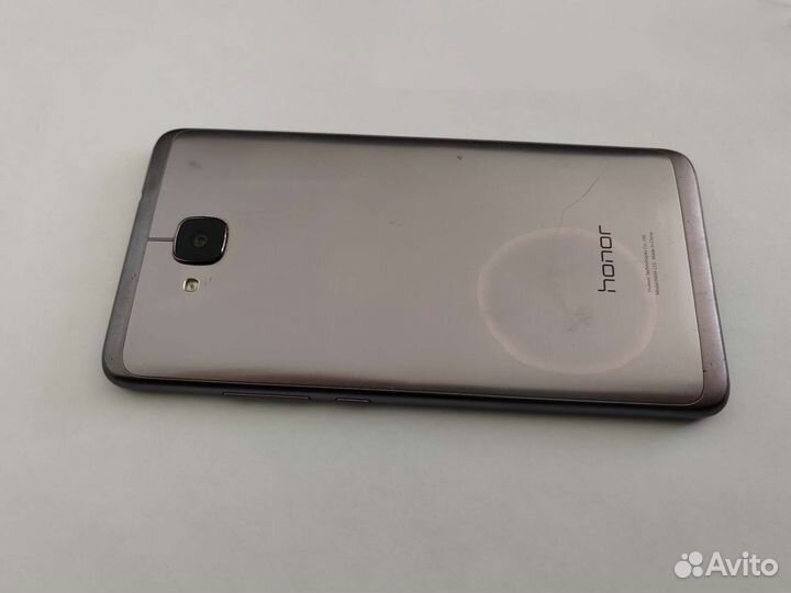 Телефон Honor 5c