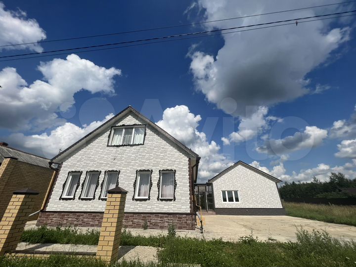 Дом 158,2 м² на участке 50 сот.