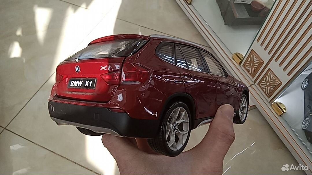 BMW X1 1:18 Kyosho