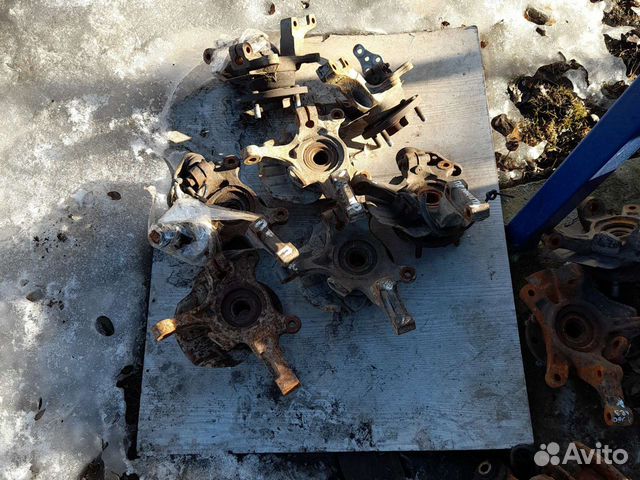 Передний поворотный кулак шевроле Лачетти, цапфа