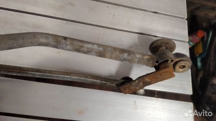 Трапеция стеклоочистителей для Renault Clio II