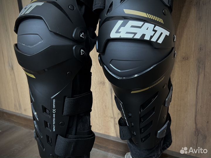 Наколенники Leatt Dual Axis Knee & Shin Guard