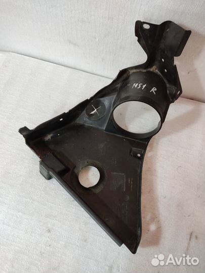 Щиток лонжерона правый bmw 5 e39