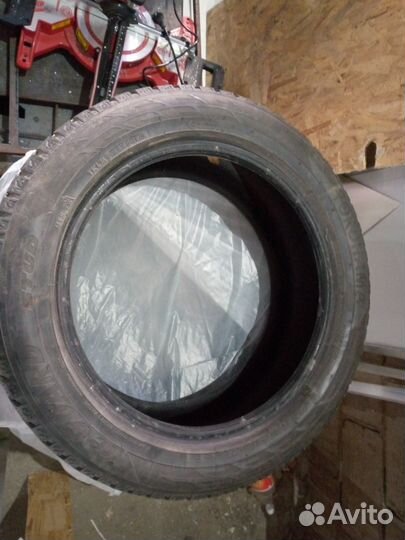 Yokohama Ice Guard Stud IG55 215/55 R17