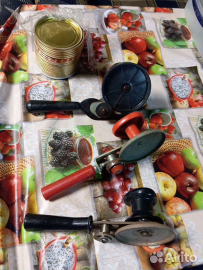 Машинка для закручивания банок