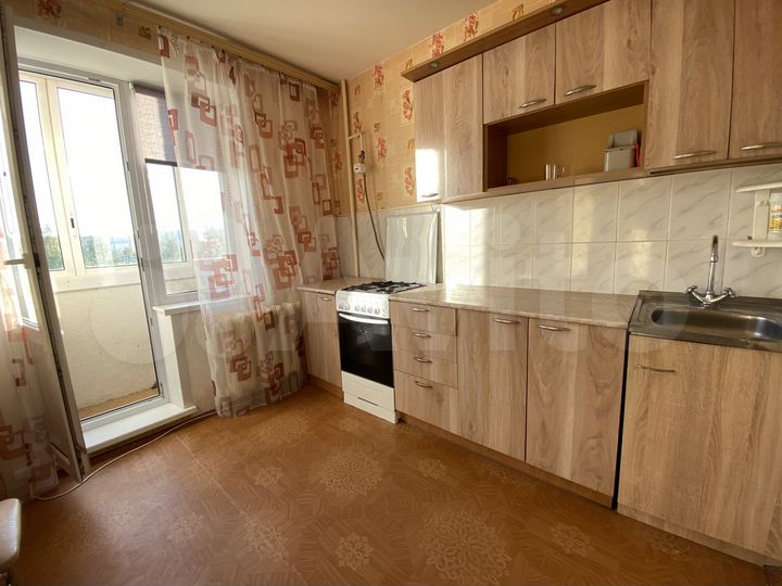 2-к. квартира, 58 м², 3/10 эт.